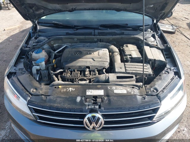 3VWL07AJ5GM237505 Volkswagen Jetta