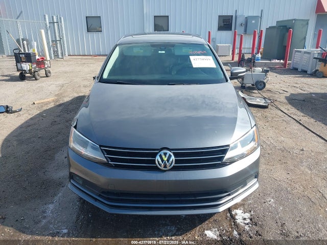 3VWL07AJ5GM237505 Volkswagen Jetta