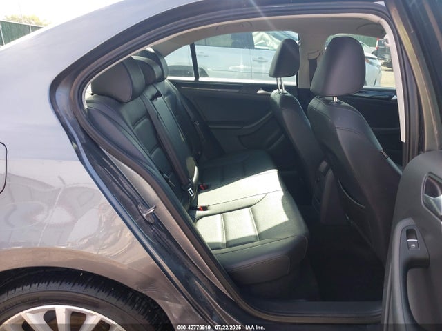 3VWL07AJ5GM237505 Volkswagen Jetta