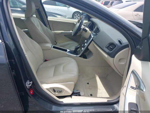 Aukcja sprzedaży 2015 Volvo S60 T5 Premier, vin: YV140MFK4F2337702, numer aukcji: 42771004