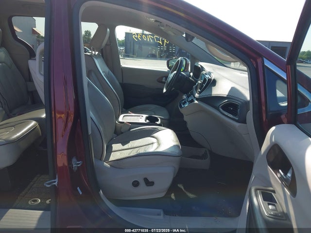 Chrysler Pacifica 2017 2C4RC1GGXHR620587 Image 5