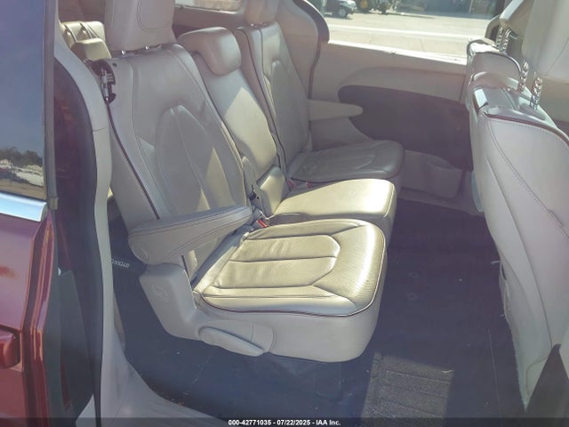 Chrysler Pacifica 2017 2C4RC1GGXHR620587 Image 8