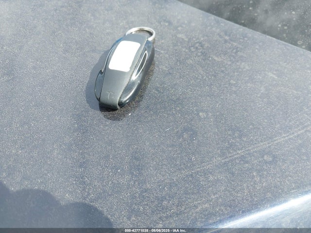 2013 TESLA MODEL S 5YJSA1CN9DFP28068 Photo 10