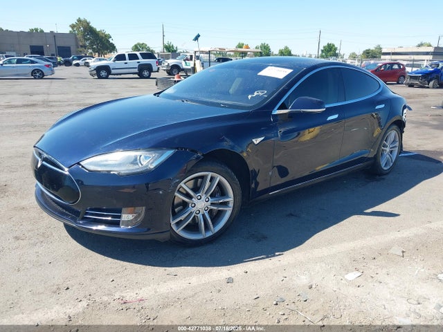 2013 TESLA MODEL S 5YJSA1CN9DFP28068 Photo 1