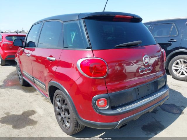 2016 FIAT 500L ZFBCFADH6GZ037547 Photo 2