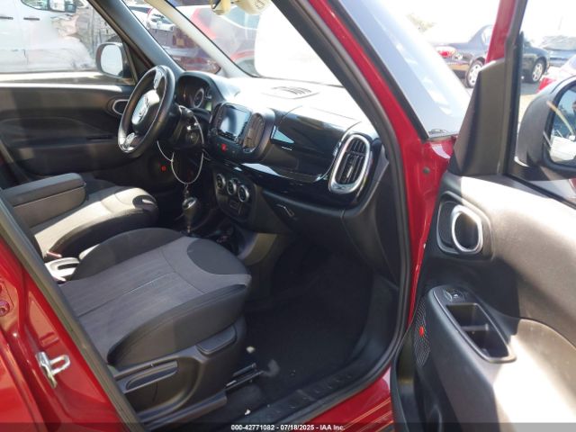 2016 FIAT 500L ZFBCFADH6GZ037547 Photo 4