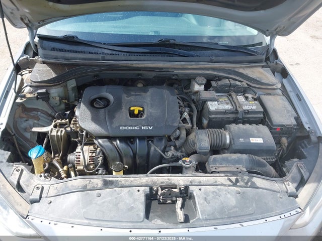 5NPD84LF8HH028001 Hyundai 2017