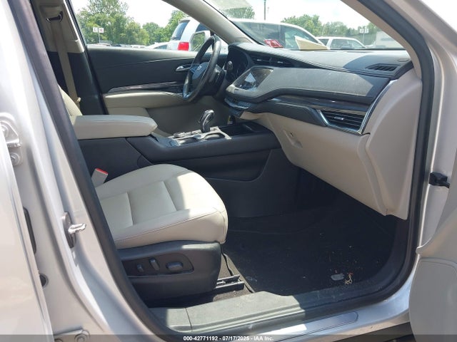 2019 CADILLAC XT4 1GYAZAR49KF210452 Photo 4