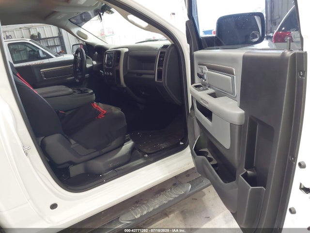 3C6JR6AG9HG573048 RAM 1500