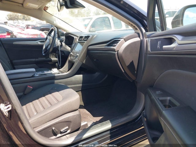 Ford Fusion 2019 3FA6P0HD8KR174064 Image 5