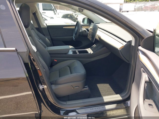 7SAYGDEF0SA340000 Tesla Model Y