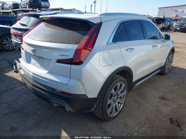 2020 CADILLAC XT4 1GYFZCR45LF065493 Photo 3