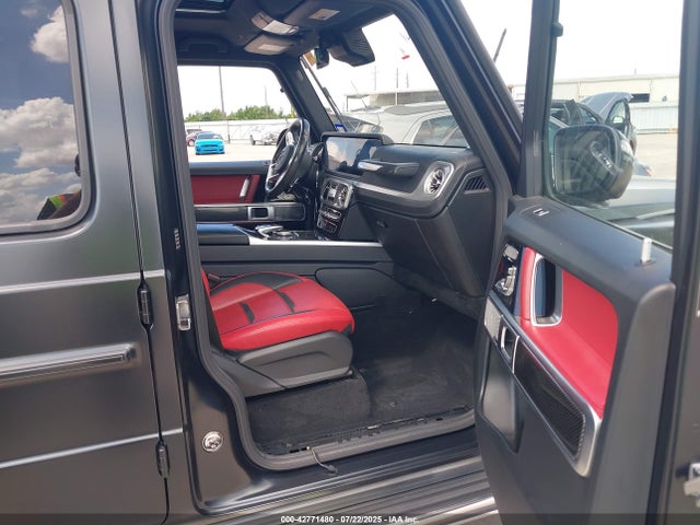 WDCYC7HJ9LX336865 Mercedes-Benz m177