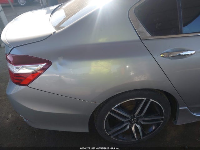 1HGCR2F58GA221577 Honda k24w1