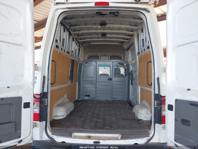 Nissan NV 2014 1N6BF0LY1EN102455 Image 8
