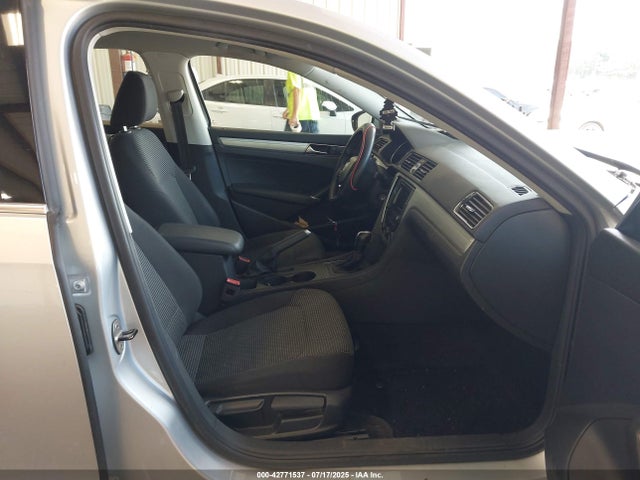 Volkswagen tsi 2017 1VWAT7A38HC078417 Image 5