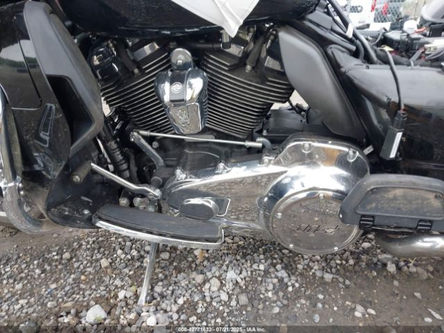 2022 HARLEY-DAVIDSON FLTRK 1HD1KZF10NB630887 Photo 8