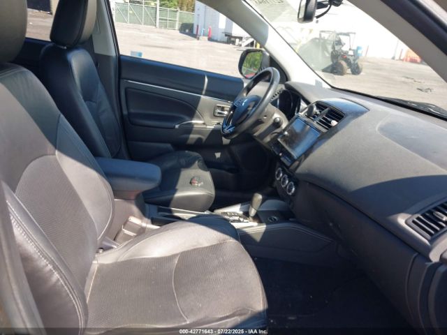 2018 MITSUBISHI OUTLANDER SPORT JA4AR4AW8JZ003238 Photo 4