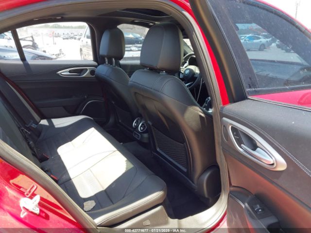 2023 ALFA ROMEO GIULIA ZARFAMBN5P7669797 Photo 7