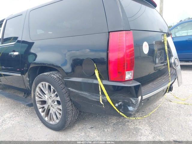 2008 CADILLAC ESCALADE ESV 1GYFC66858R219653 Photo 5