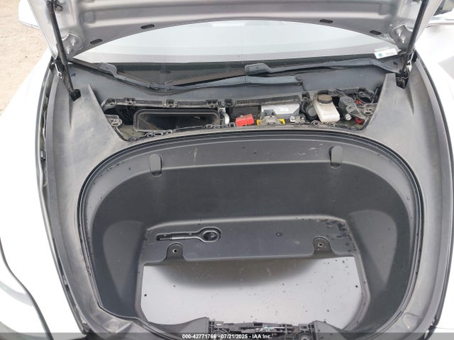 2018 TESLA MODEL 3 5YJ3E1EA4JF043989 Photo 9