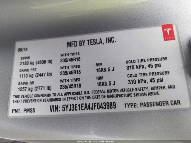 2018 TESLA MODEL 3 5YJ3E1EA4JF043989 Photo 8