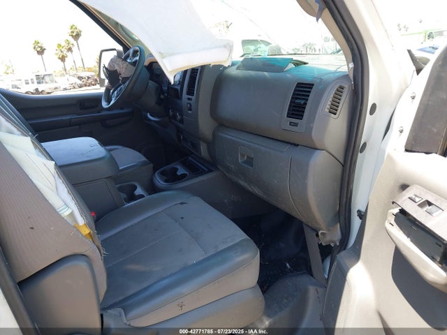 1N6AF0LY7HN805400 Nissan NV