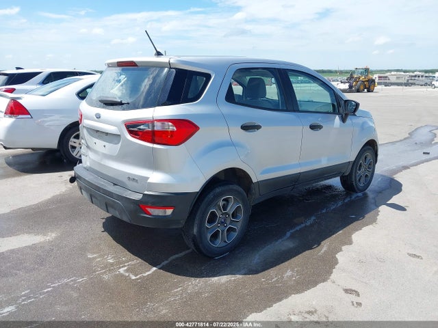 MAJ6P1SL3JC235923 Ford 2018