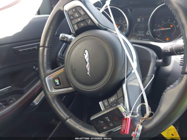 2018 JAGUAR E-PACE SADFL2FX5J1Z01415 Photo 10