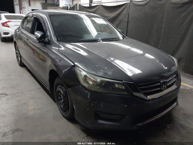 Honda Accord 2015 1HGCR2F56FA083634 Image 13