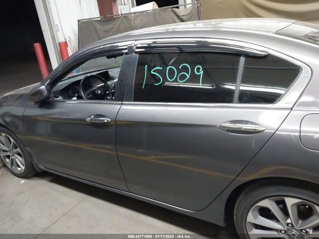 Honda Accord 2015 1HGCR2F56FA083634 Image 26