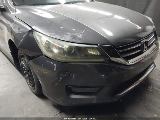 Honda Accord 2015 1HGCR2F56FA083634 Image 18