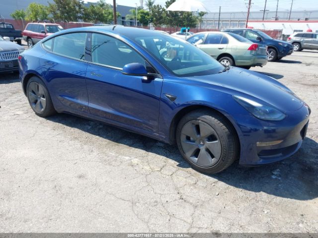 2022 TESLA MODEL 3 5YJ3E1EB5NF136311 Photo 0