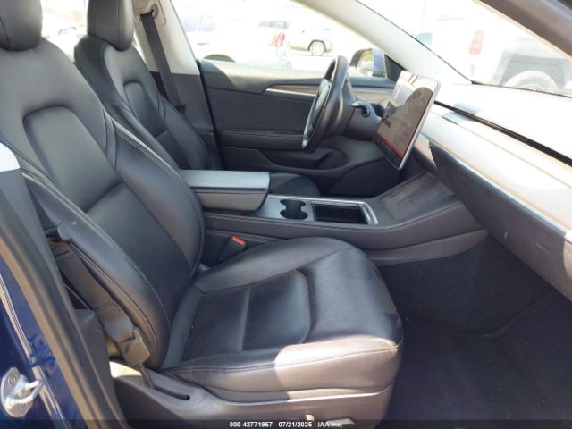 2022 TESLA MODEL 3 5YJ3E1EB5NF136311 Photo 4