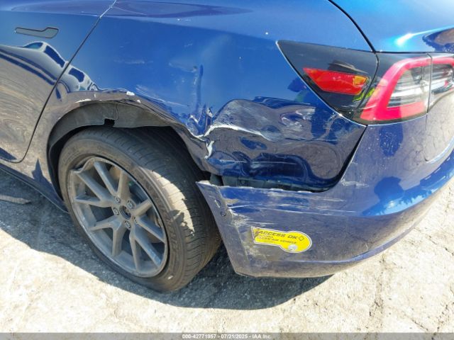 2022 TESLA MODEL 3 5YJ3E1EB5NF136311 Photo 5