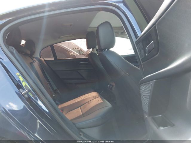 2017 JAGUAR XE SAJAR4BG1HA974735 Photo 7