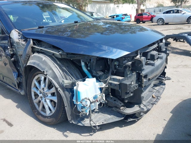 3MZBN1K7XJM185650 Mazda pe