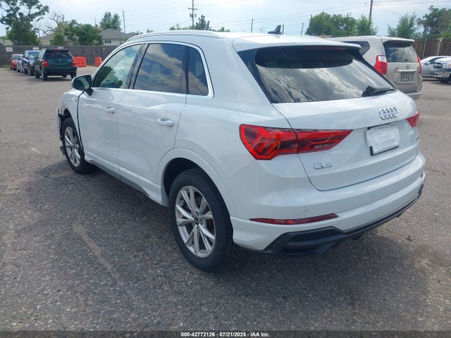 2022 AUDI Q3 WA1EECF34N1150327 Photo 2