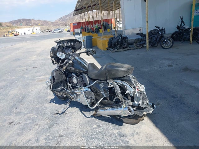 1HD1KED36HB646481 Harley-Davidson 2017