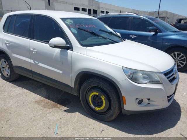2011 VOLKSWAGEN TIGUAN WVGBV7AX0BW527370