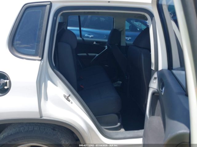 2011 VOLKSWAGEN TIGUAN WVGBV7AX0BW527370 Photo 7