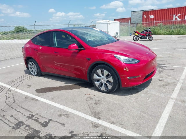 2021 TESLA MODEL Y 5YJYGDEE9MF112541 Photo 0