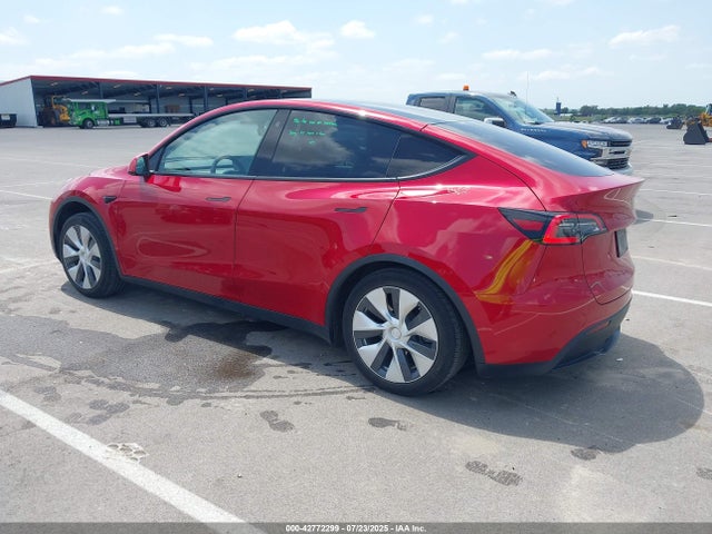 2021 TESLA MODEL Y 5YJYGDEE9MF112541 Photo 2