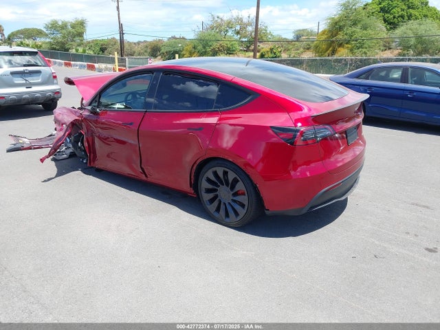 2025 TESLA MODEL Y 7SAYGDEF4SF256992 Photo 2
