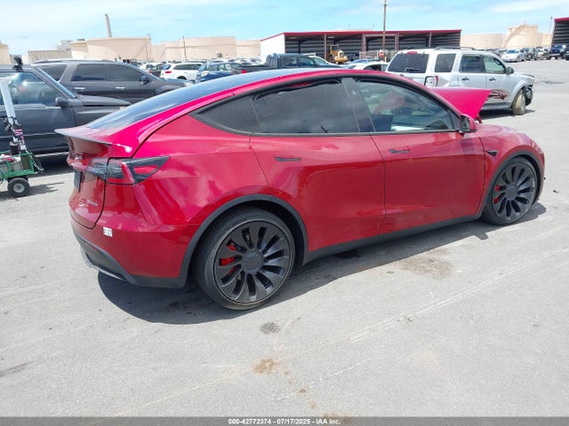 2025 TESLA MODEL Y 7SAYGDEF4SF256992 Photo 3