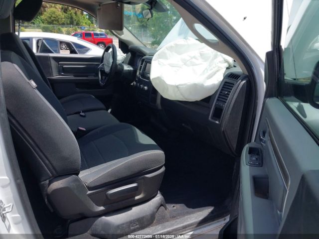 2021 RAM 1500 CLASSIC 3C6JR6AG9MG513085 Photo 4