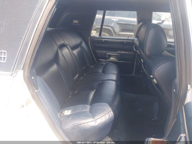1988 LINCOLN TOWN CAR 1LNBM82F6JY657266 Photo 7