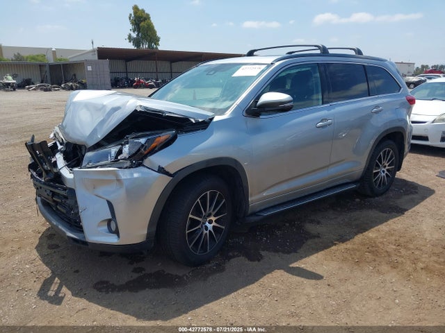 5TDKZRFH6JS533565 Toyota 2gr-fks