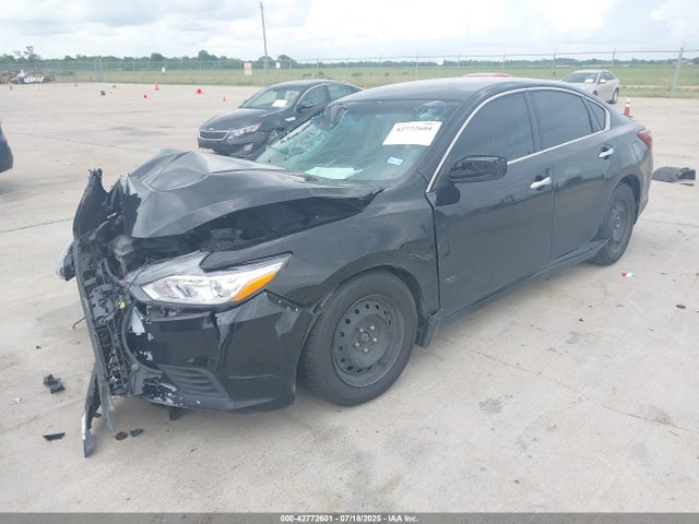 Nissan 2018 2018 1N4AL3AP7JC476258 Image 2