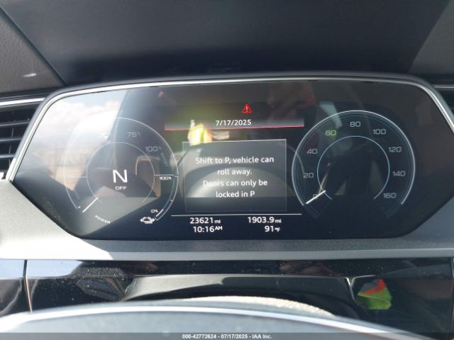 2022 AUDI E-TRON WA1LAAGE5NB025516 Photo 6